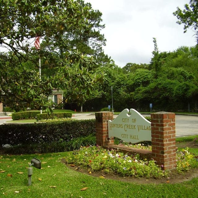 Hunters Creek Village